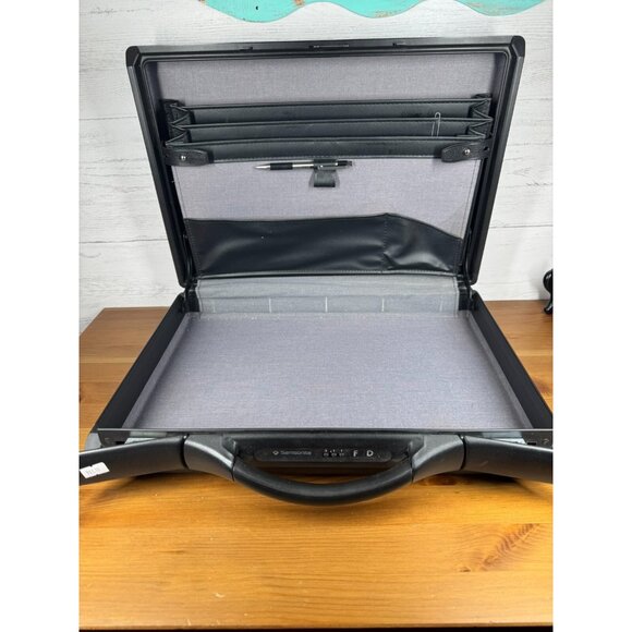 Vintage Samsonite Hard Shell Attache Slim Brief Case Black w/ Combination Lock - Picture 1 of 14